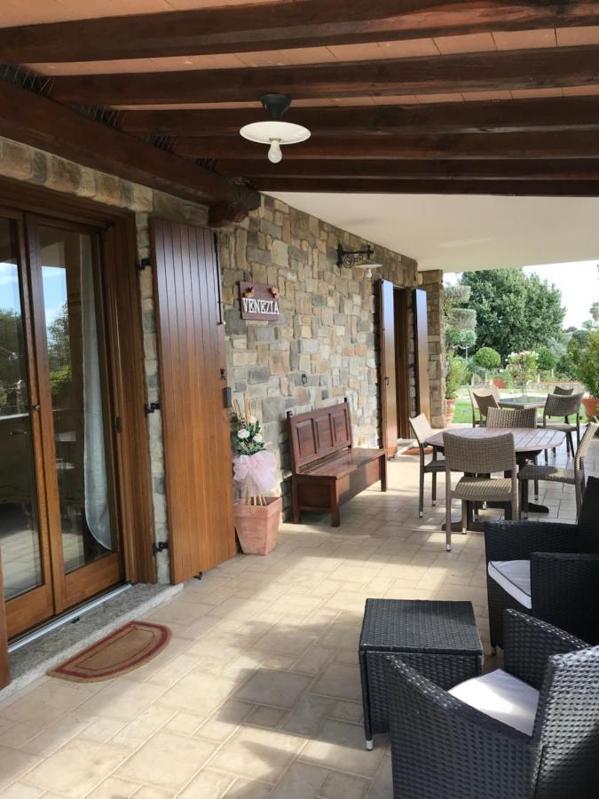 Le Rose Bed and Breakfast Nettuno Buitenkant foto